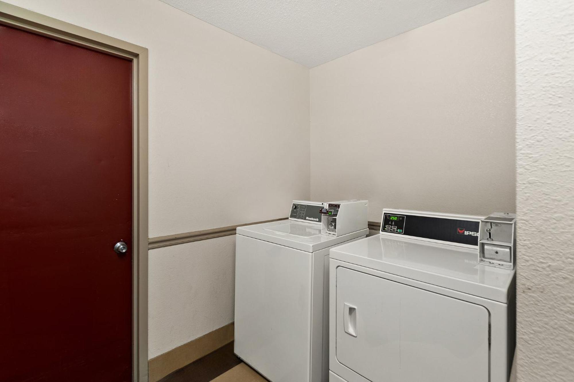 Red Roof Inn Martinsburg Exterior photo