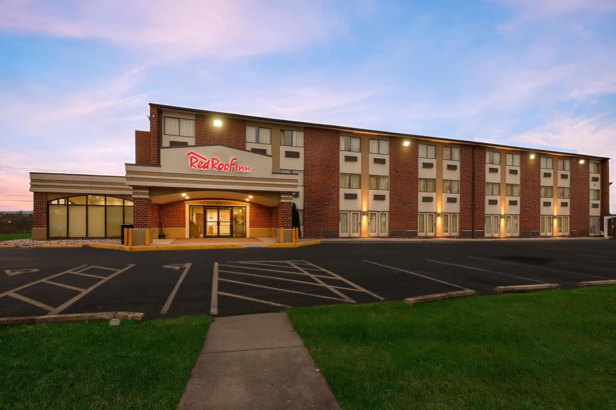 Red Roof Inn Martinsburg Exterior photo