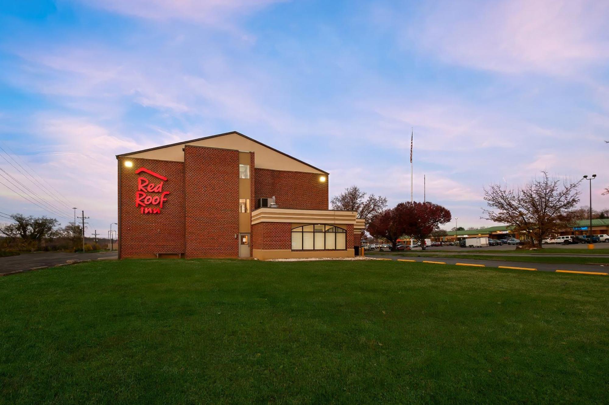 Red Roof Inn Martinsburg Exterior photo