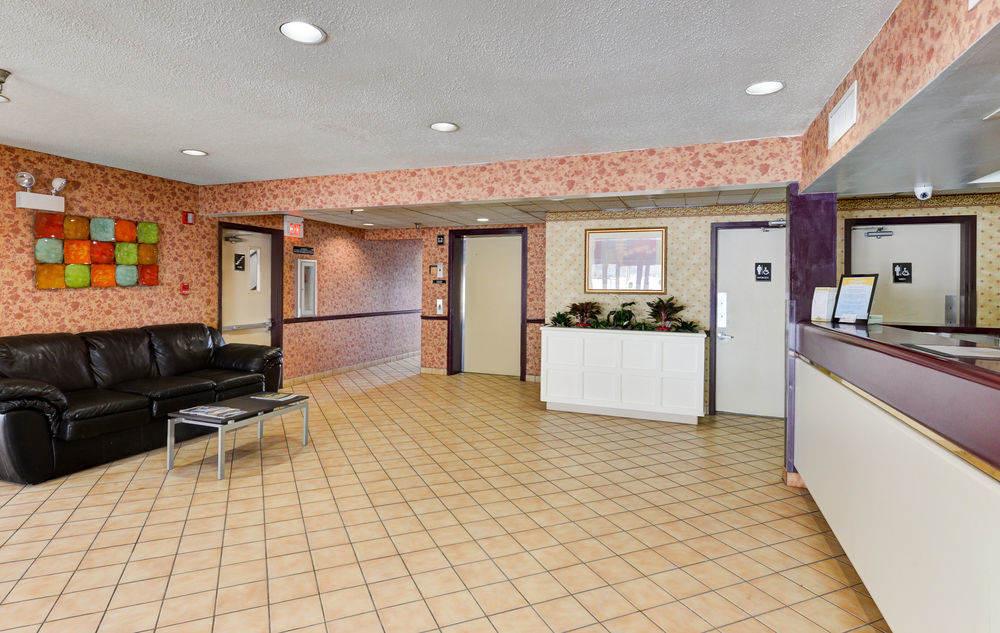Red Roof Inn Martinsburg Exterior photo