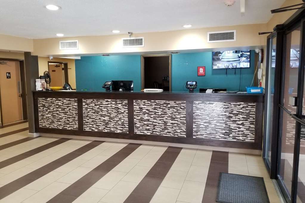 Red Roof Inn Martinsburg Interior photo